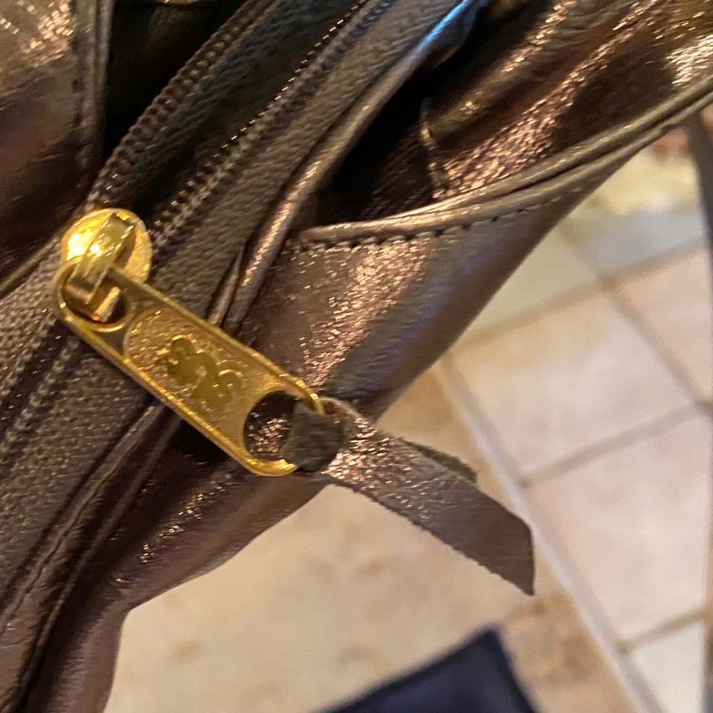 Vintage SAS Made in USA Shimmering Metallic Copper Shoulder Bag - Picture 8 of 8